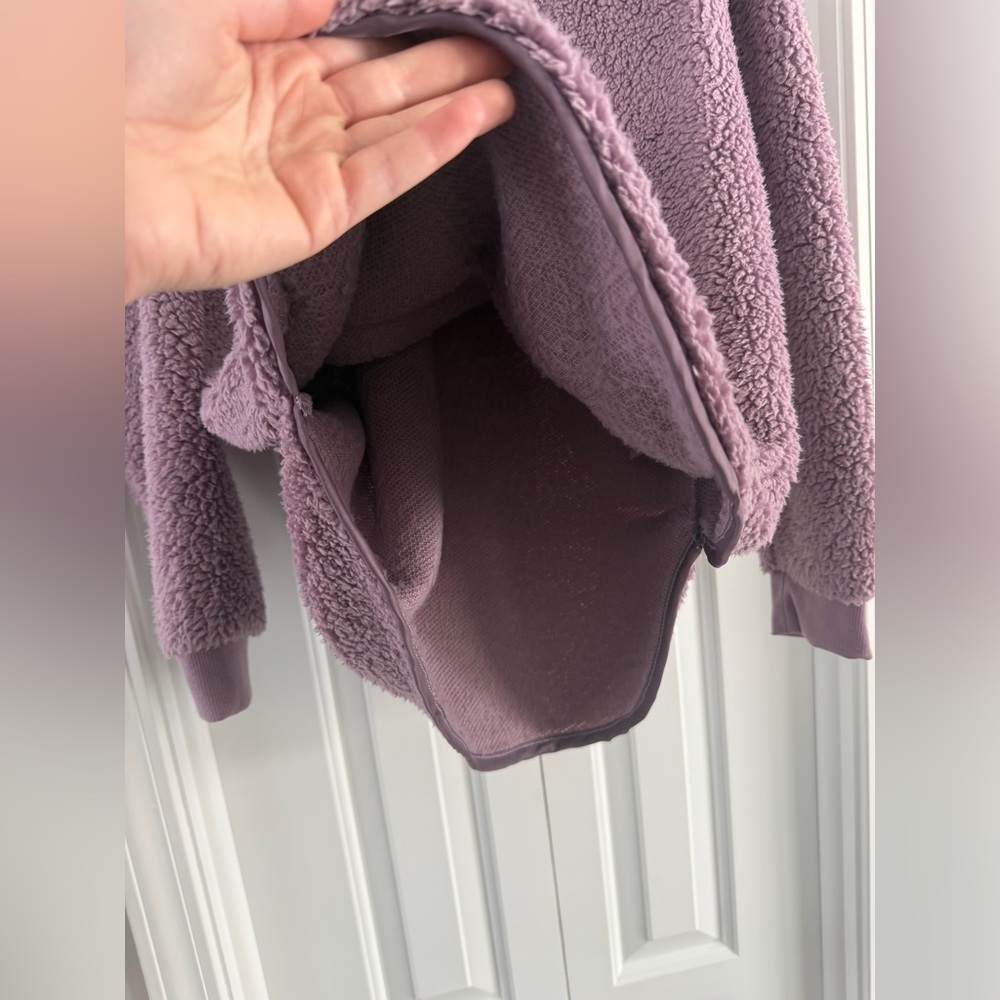 Fleece Pullover - Picture 5 of 5